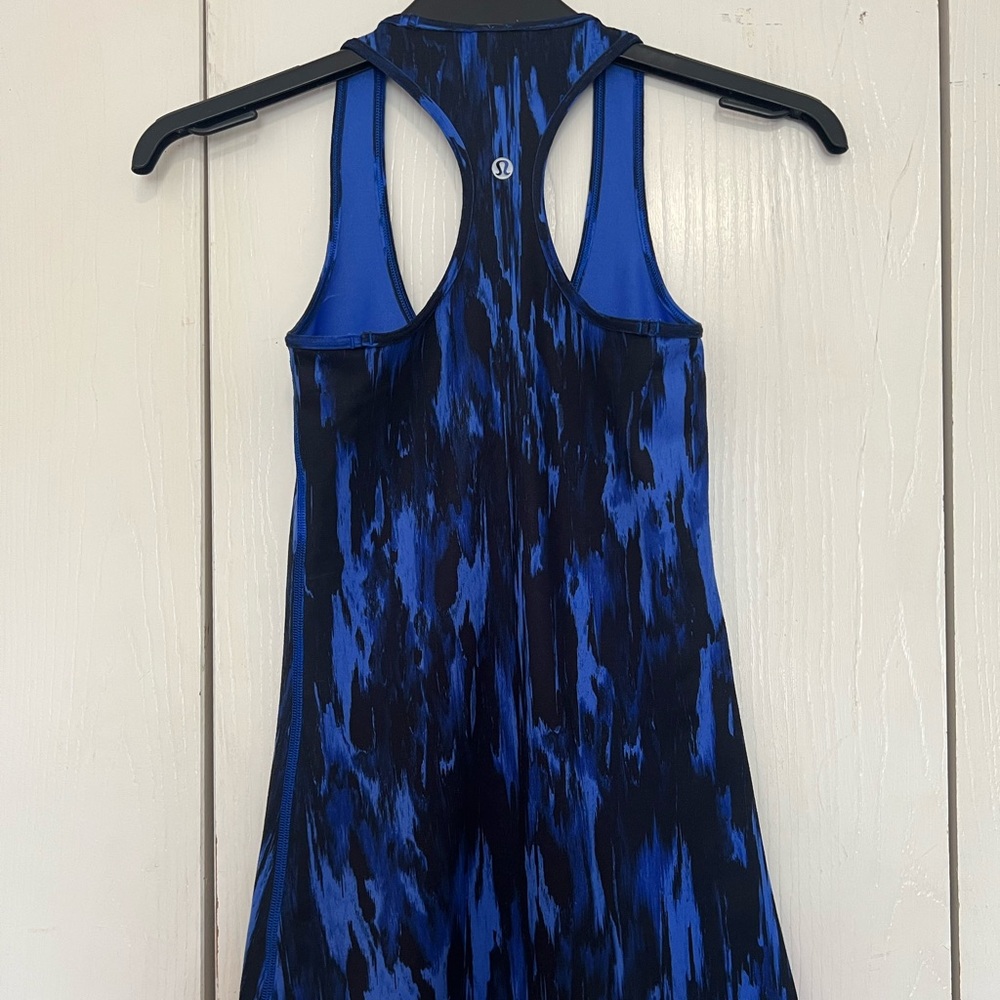 Lululemon blue & black racerback tank